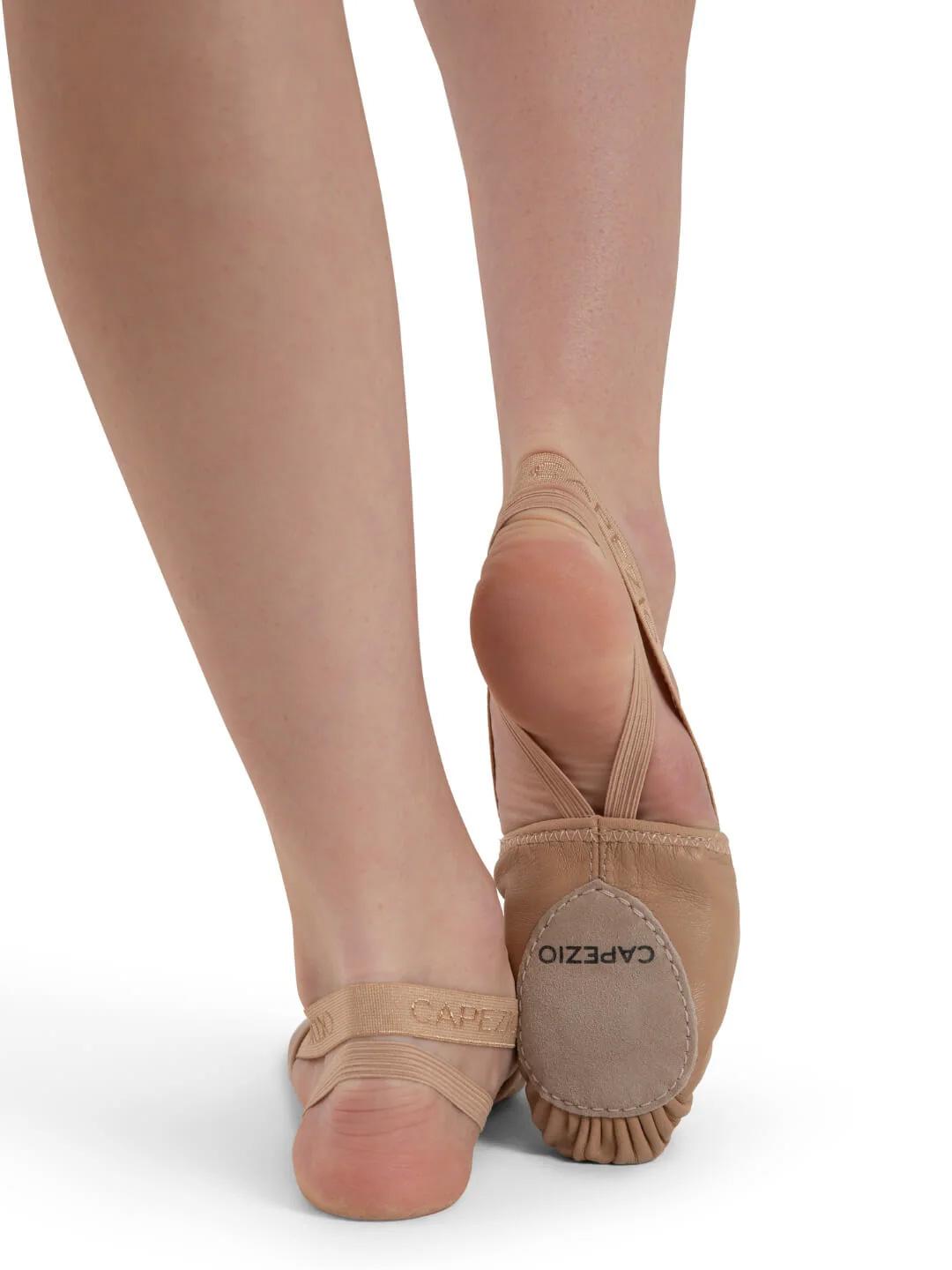Nahkaiset puolitossut tanssiin – Capezio Leather Pirouette II, Nude - Image 4